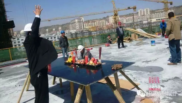 http://www.chinatjjt.com/uploads/allimg/150824/1-150R410092C02.jpg